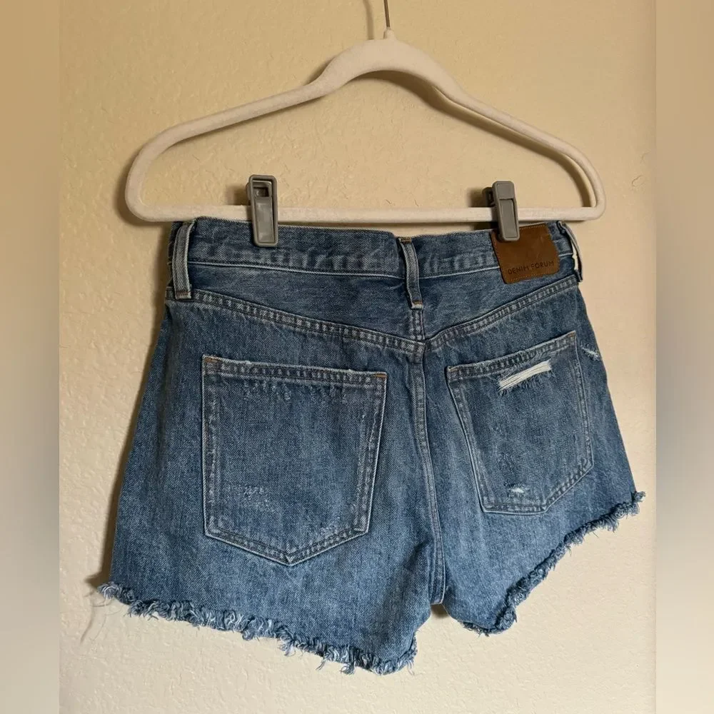 Denim Forum Aritzia the‎ ex boyfriend shorts sz 28 denim shorts cut off
